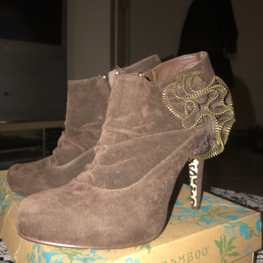 Booties - Picture 6 of 8